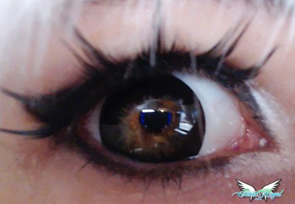 black contact lenses